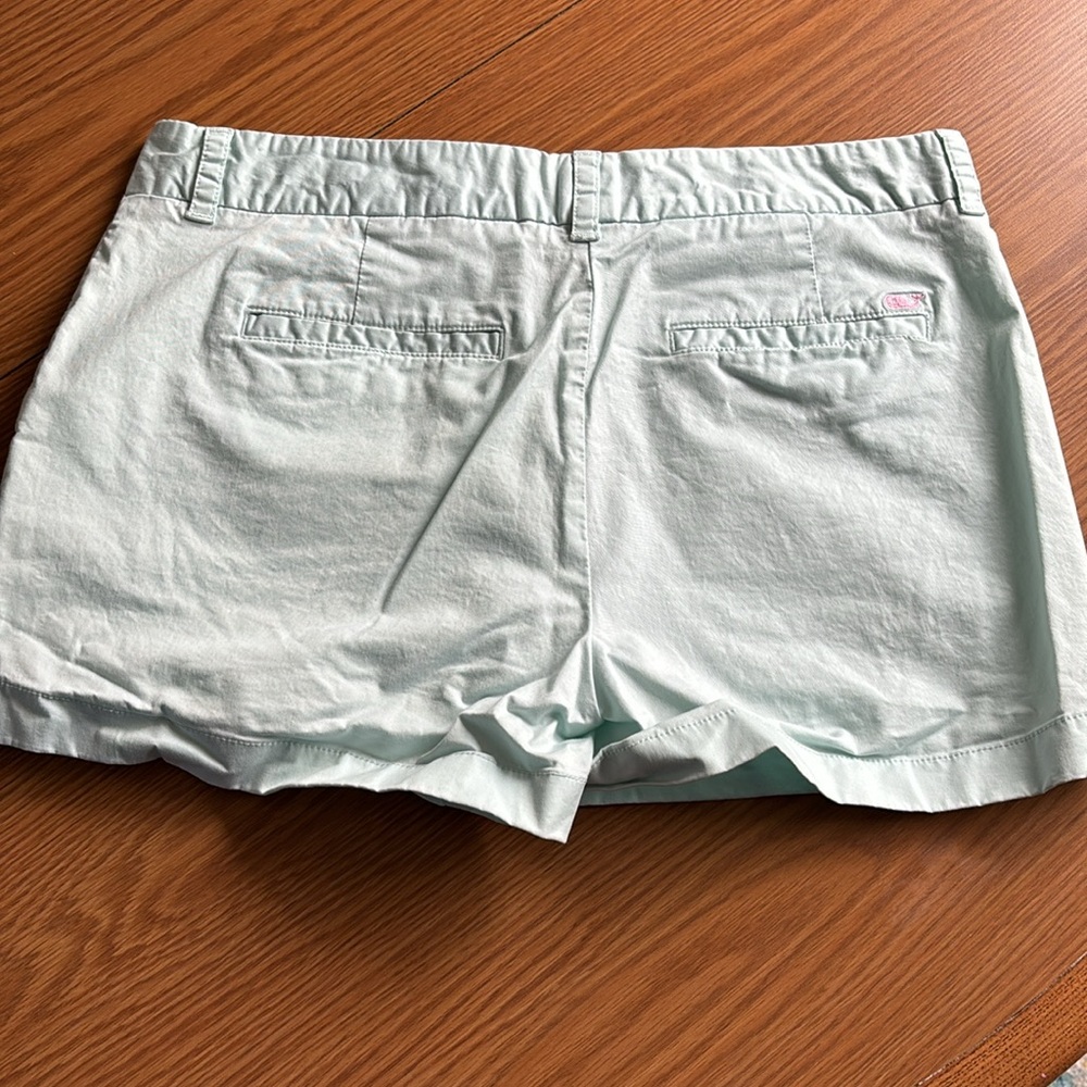 NWOT Woman’s Vineyard Vines Mint Shorts - Picture 4 of 4